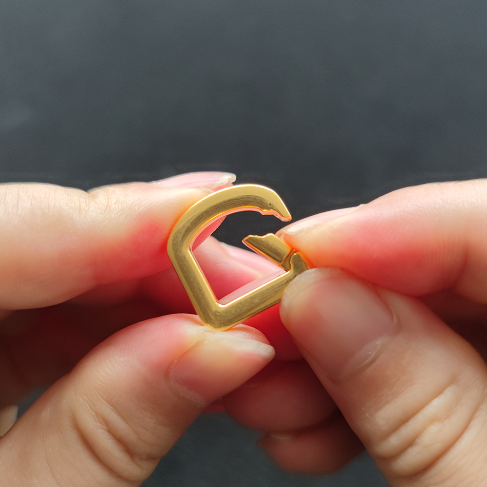 antique gold snap D ring hook